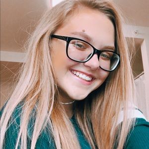 Meet your Posher, Ali